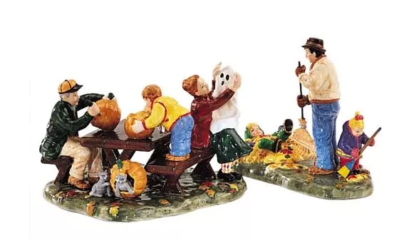 Department 56 56.54982 Preparing for Halloween Snow Village Halloween