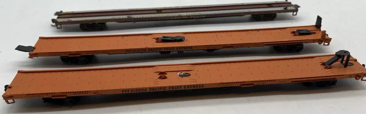 HO Scale HO212 Set of 3 LONG FLATCARS PFE & Trailer Train kadee couplersUsed No Box