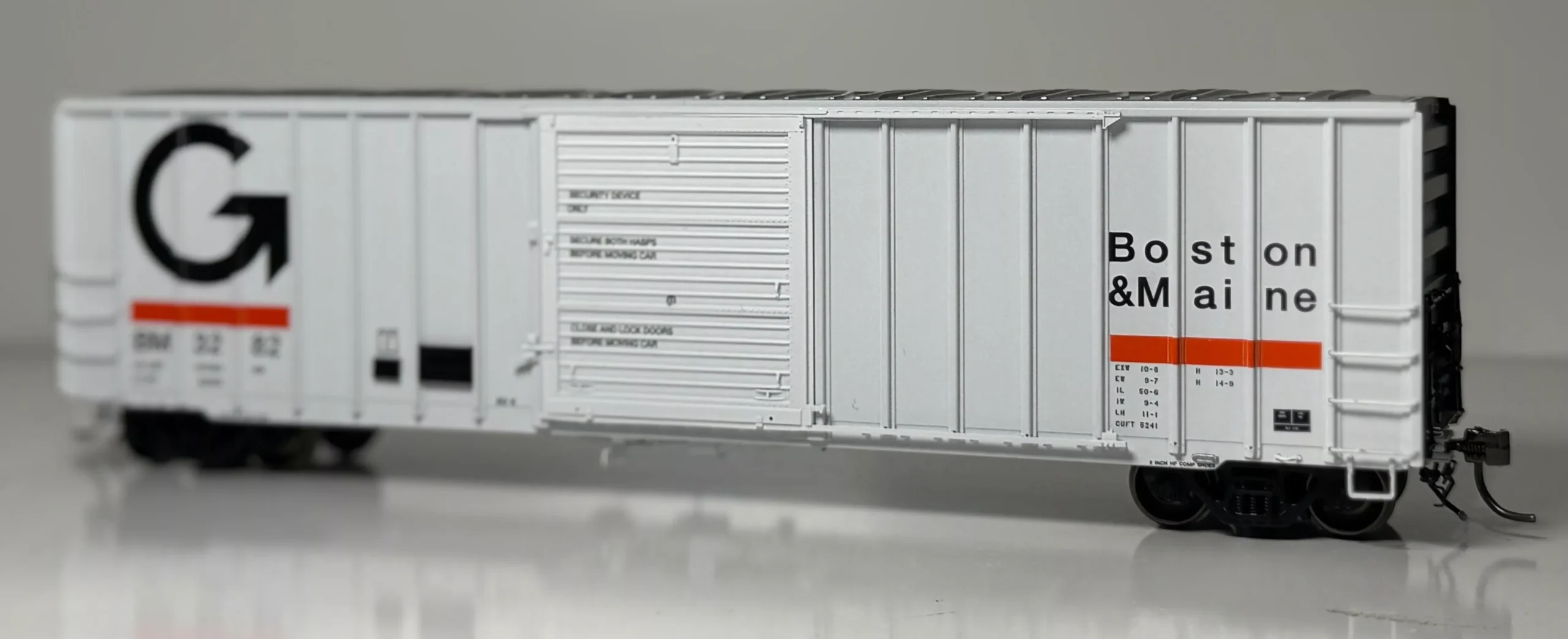 RAPIDO PC&F 5241 50' BOXCAR - GUILFORD